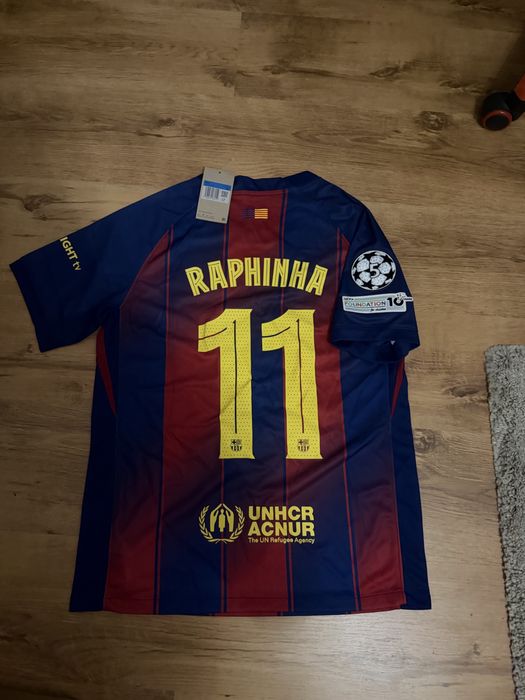 Tricou Raphinia