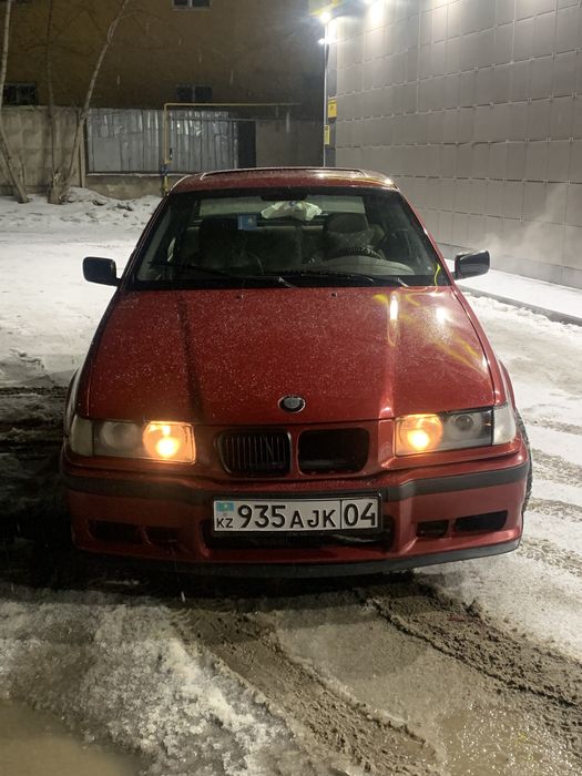 Продам бмв е36 в жорошем состояоии