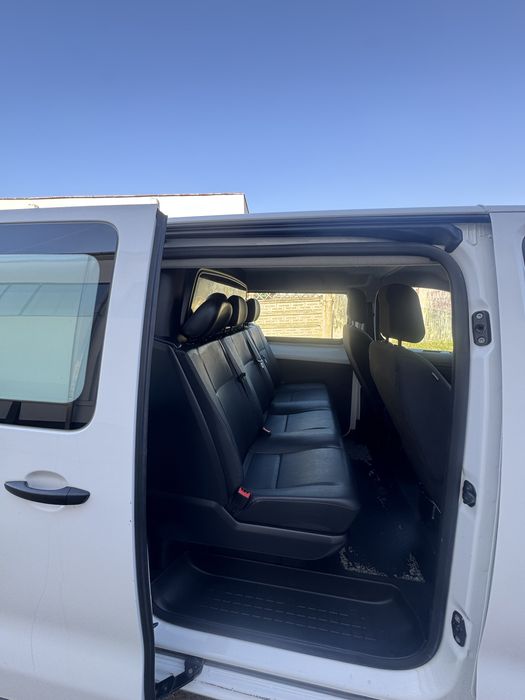 Opel vivaro 2020 2.0d 6 locuri lung