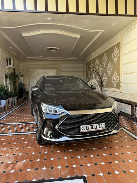BYD song plus AWD