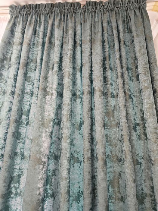 Продам шторы цвет мрамор с тюлем