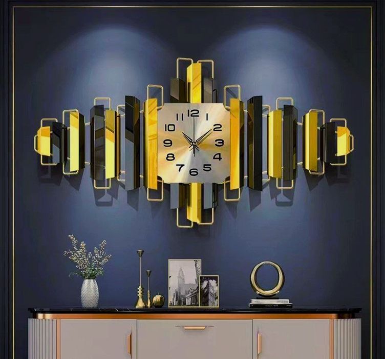 Devor uchun soatlar.  Zamonaviy soatlar