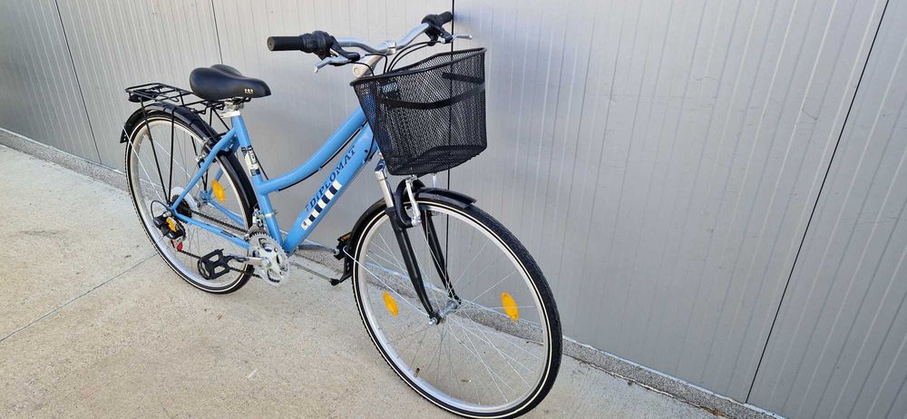 Дамски велосипед DIPLOMAT колело с кошница 28"