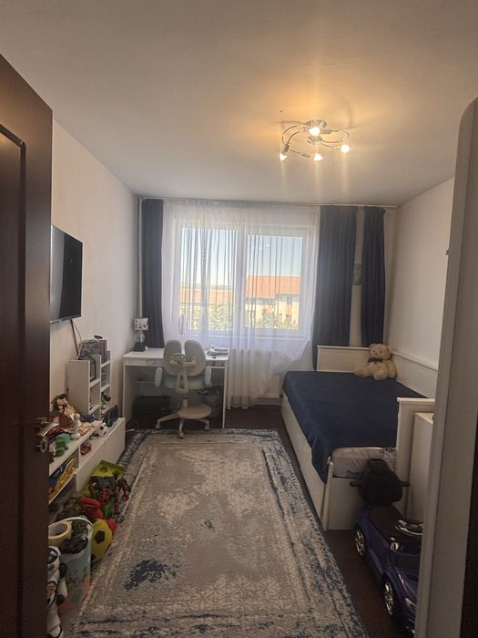 Apartament  cu 3 camere in Nufarul cu dubla orientare