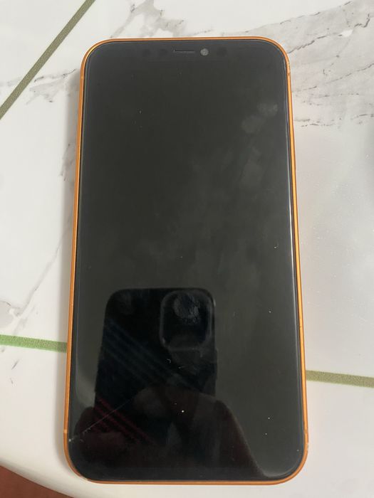 IPhone 11 в корпусу 17