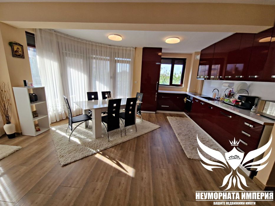 Продава се Тристаен апартамент в Пловдив, Остромила - 117 кв.м за 1366 €/кв.м - Снимка #1