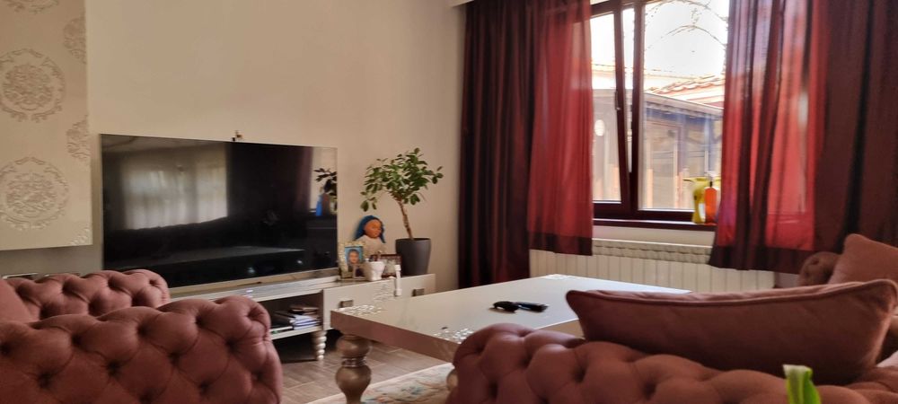 1829-Продава се двуетажна луксозна къща в кв. "Варош"