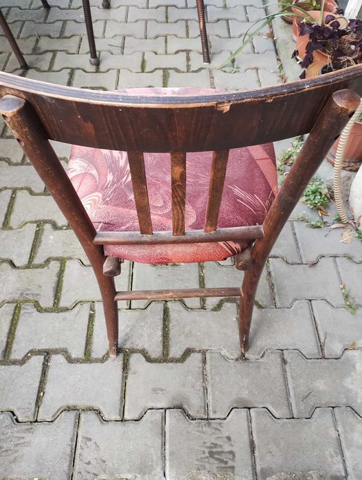 Стар дървен виенски стол.Единична бройка