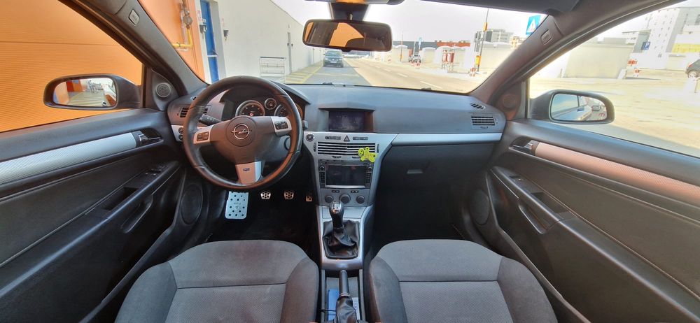 Opel Astra H GTC 1.9 diesel