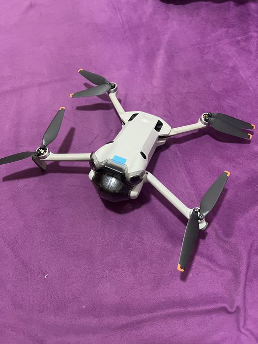 Дрон DJI Mini 4 pro