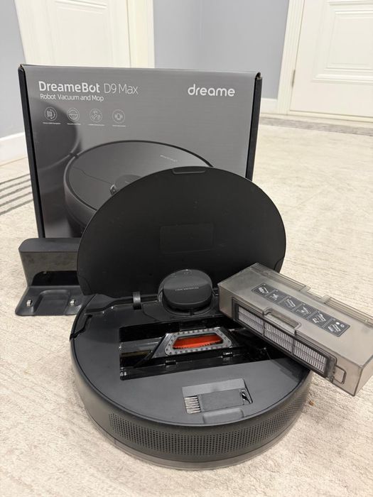 DreameBot D9 Max — робот-пылесос в очень хорошем состоянии