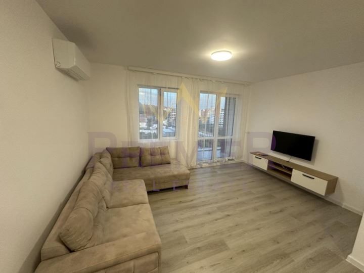 Дава се под наем Двустаен апартамент в Варна, Възраждане 3 - 56 кв.м за 450 € - Снимка #1