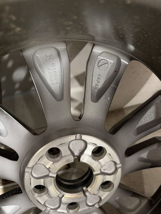 Оригинални 18" джанти Toyota RAV4 Enkei + нови гуми Dunlop Sport Maxx 235/60 R18