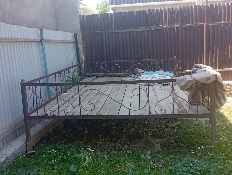 Тапчан сатылады срочно