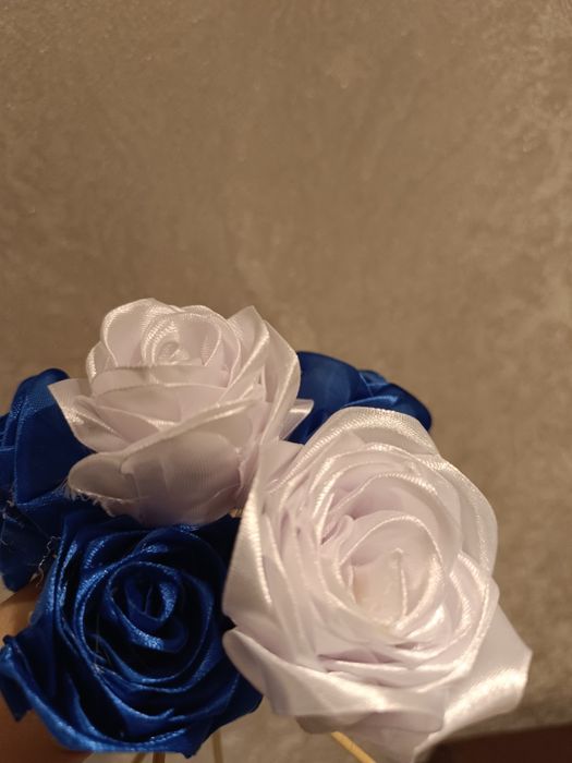 Цветы из атласной ленты