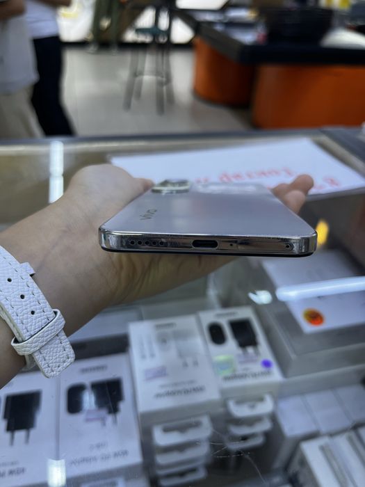 Vivo V40 Lite 8/256 ГБ