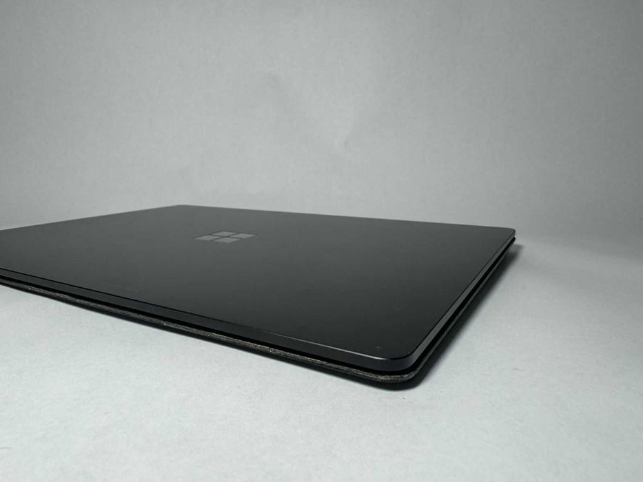 Microsoft Surface Laptop 2 i7 16GB 512GB SSD Negru/Black