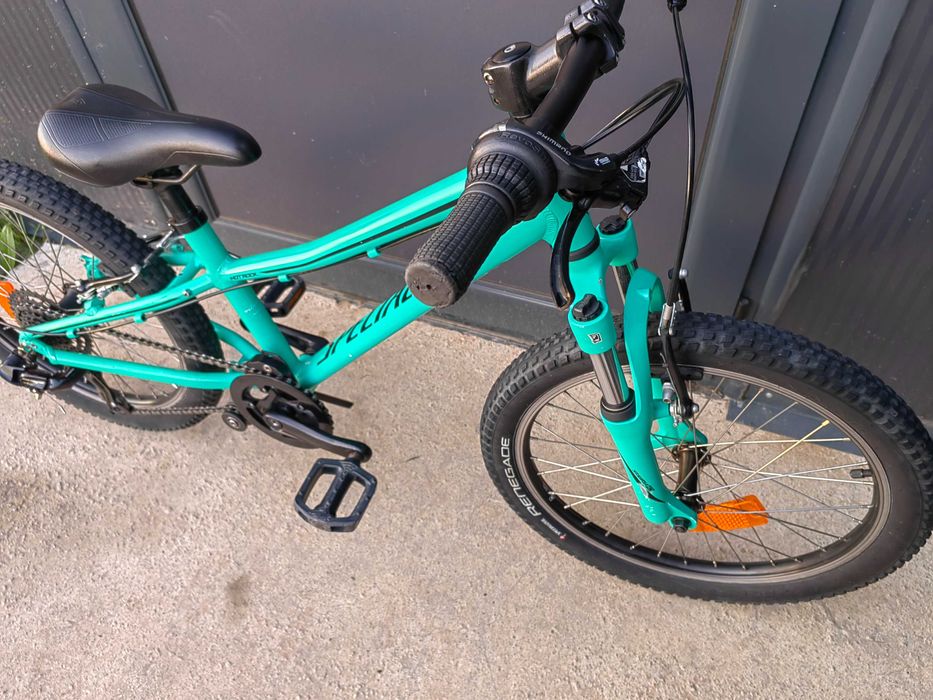 Specialized Hot Rock 20" детски алуминиев велосипед