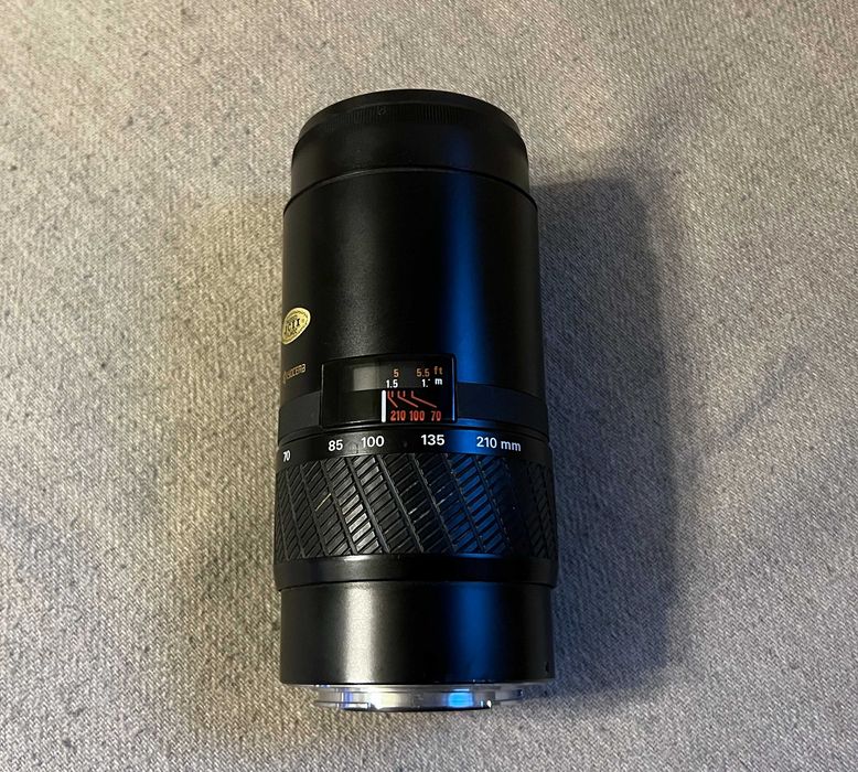 Obiectiv Yashica AF 70-210mm f4.5 montura Contax Yashica C Y