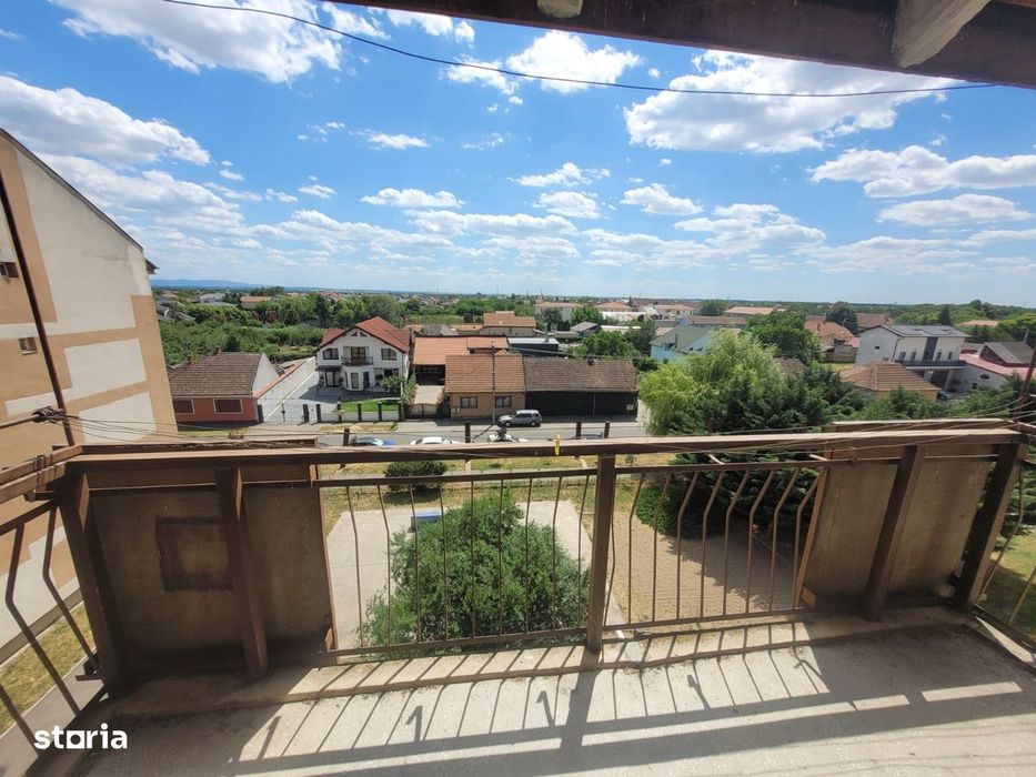 Apartament 3 camere decomandat | Carpați II | Etaj 4