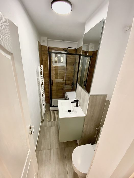 Inchiriez apartament 2 camere semidecomandat Iulius Town ,Dacia, Torontal