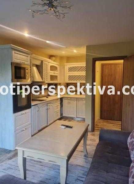 Продава се Тристаен апартамент в Пловдив, Кючук Париж - 80 кв.м за 1093 €/кв.м - Снимка #1