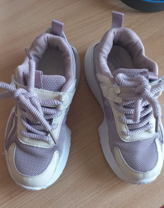 Кроссовки 35 размер