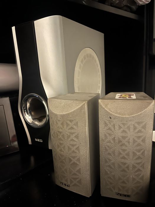 DVD player NEO и Тон колони