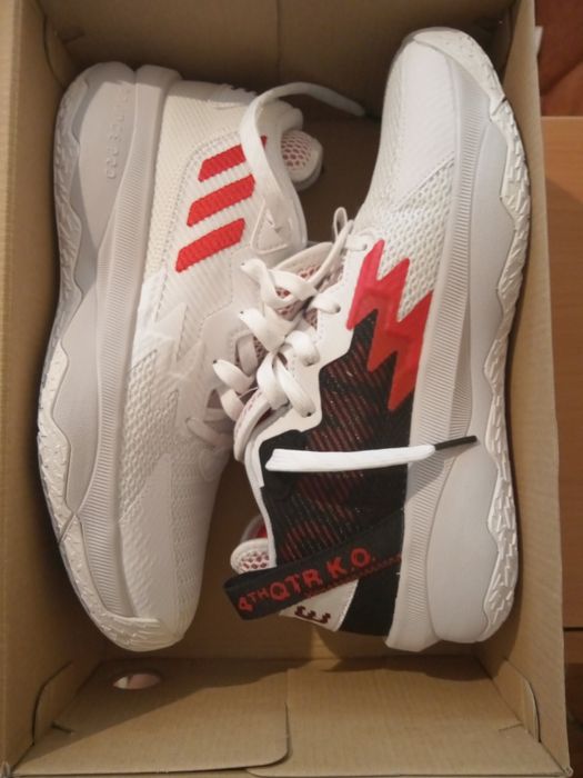 Ghete baschet adidas Dame 8 mărimea i 46 noi cu eticheta