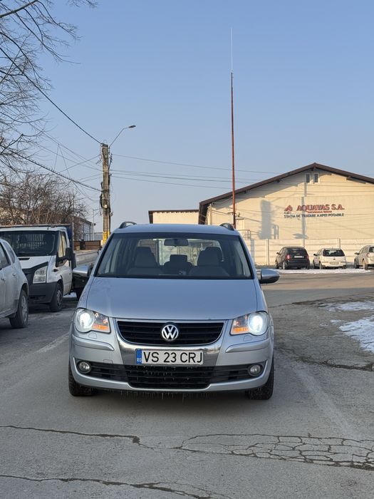 Volkswagen Touran 2010 2.0 TDI PROPRIETAR