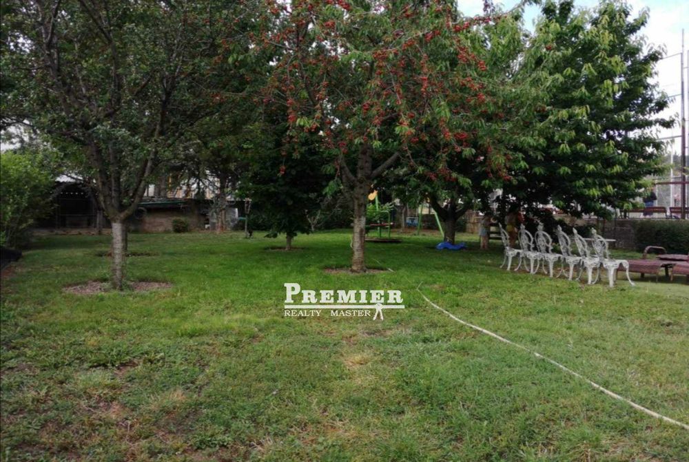 Продава се Къща в с. Кошарица, Област Бургас - 350 кв.м за 858 €/кв.м - Снимка #12