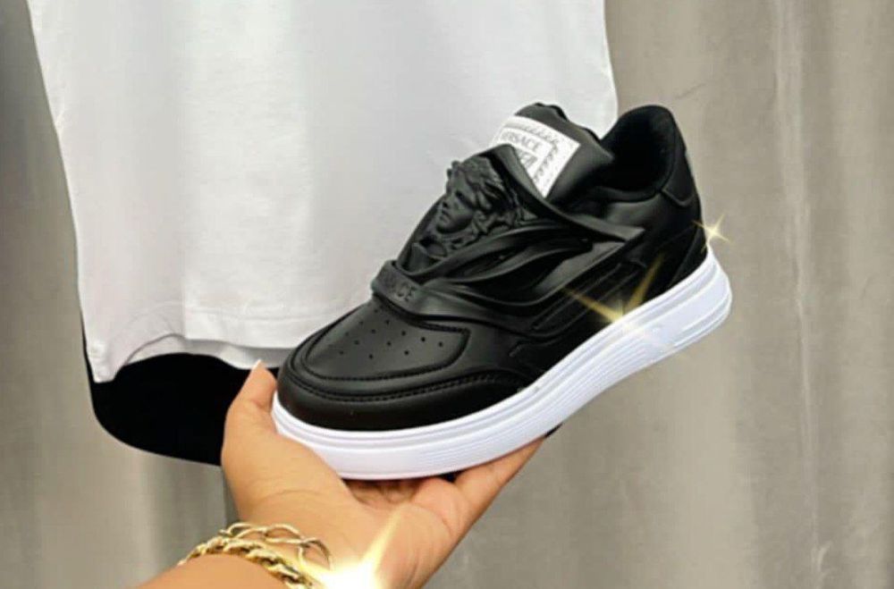 Versace odiseea copiii