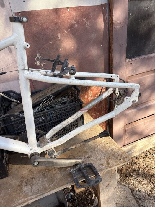 De vânzare un cadru de aluminiu btwin riverside 500