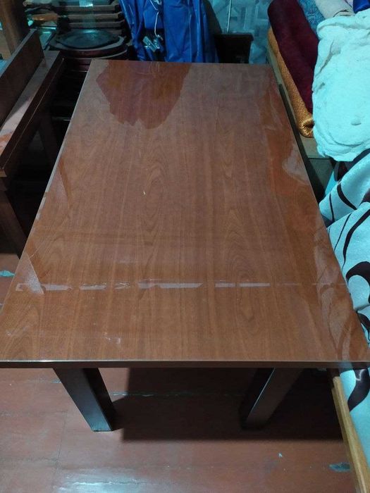 Продам ресторанную мебель Столы