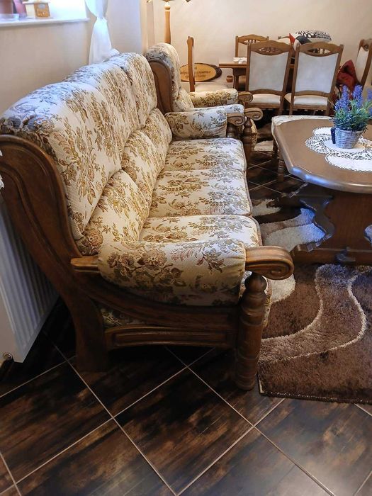 Холова гарнитура, фотьоил и таборетка