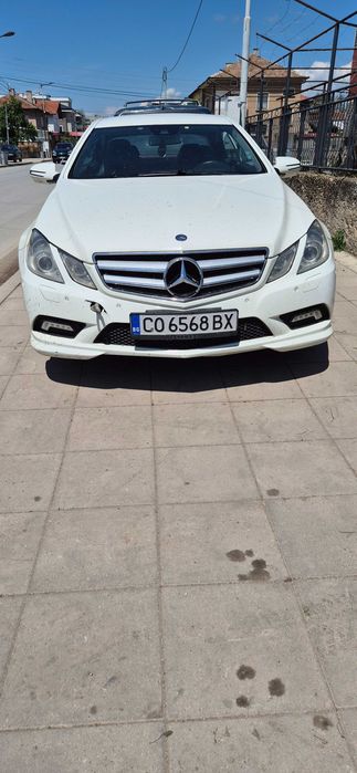 Продава се мерцедес Е Класа