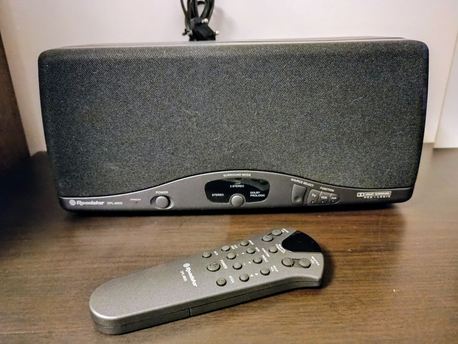 Sistem audio Dolby Surround Pro Logic 8805