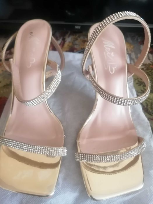 Sandale de dama cu strasuri