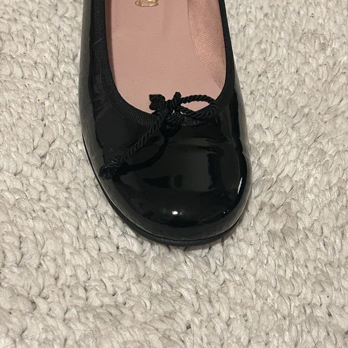 Balerini Pretty Ballerinas- piele lacuita neagra (noi, in cutie)