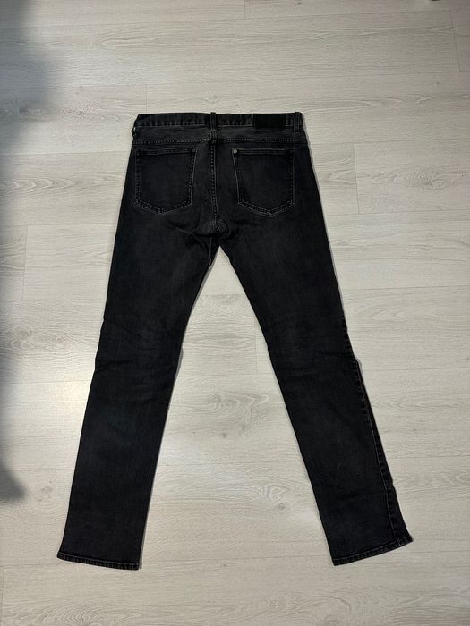 Мъжки дънки на H&M