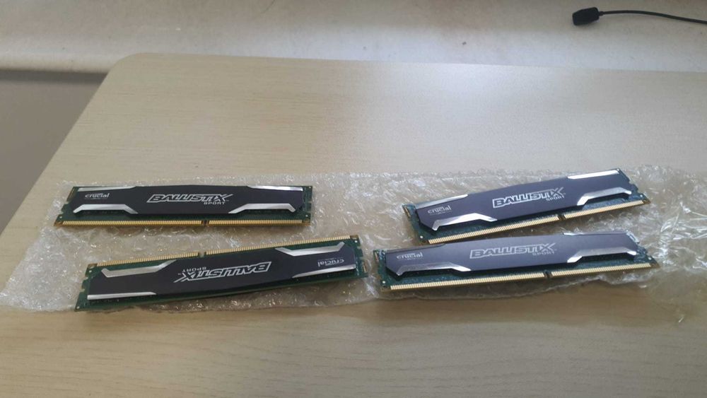 Memorie Crucial 16GB (4x4GB) DIMM, DDR3, 1600MHz, CL9, 1.5V