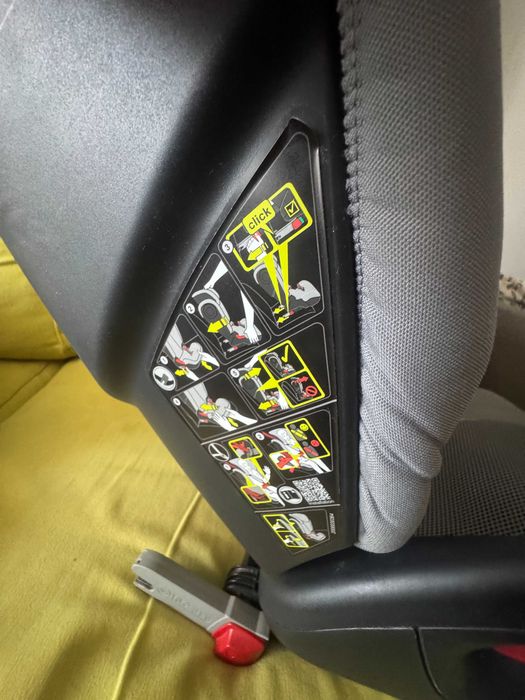 Изключително запазено детско столче за кола Britax Römer KidFix III S
