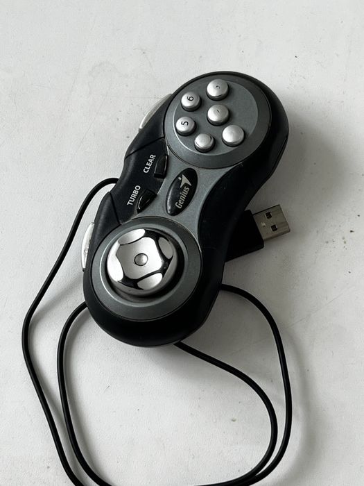 Джойстик / геймпад Genius MaxFire Pandora