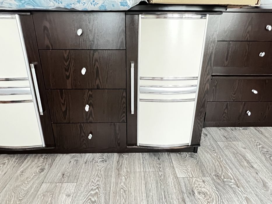 Спальный гарнитур