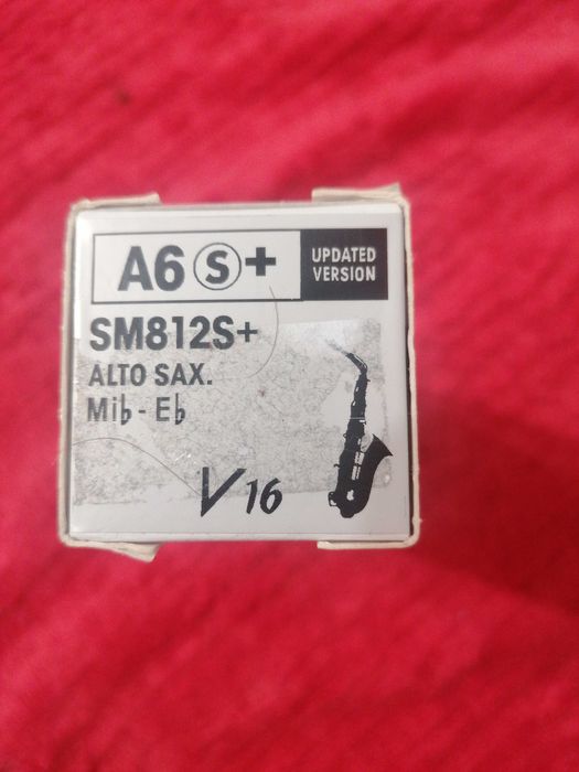 Vând muștiuc Vandoren V16  A6 s+