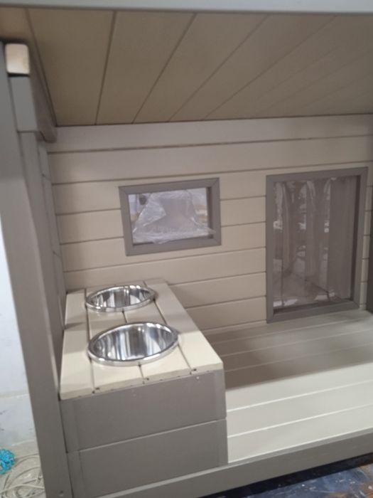 Утеплённые будки и вольеры