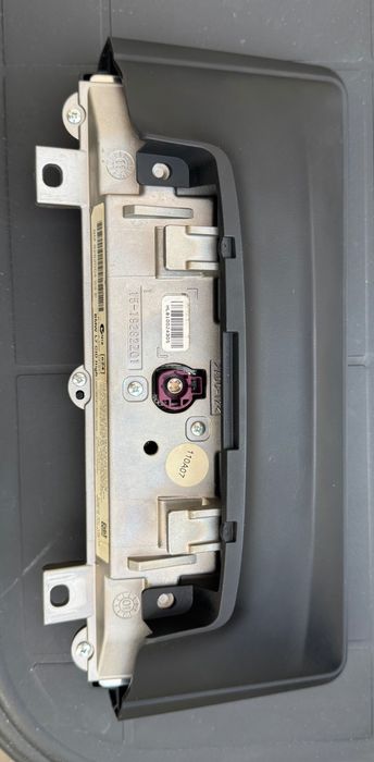 Оригинален дисплей BMW F30 / F31 / F32 CID High - 9252004