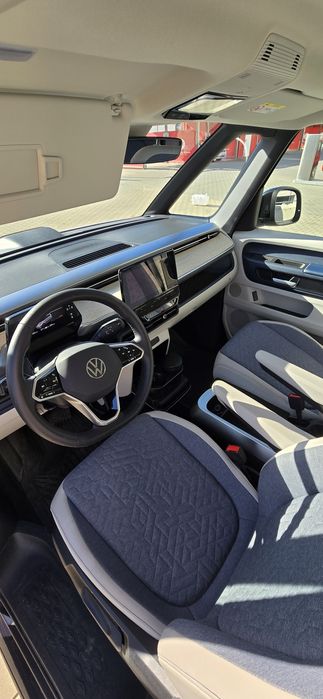 Vând Volkswagen ID.BUZZ Pro 2023