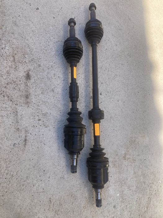 Полуоска/полуоски за тойота 1.4vvti /toyota 1.6vvti 02-06г