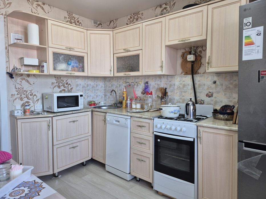 Кухонный гарнитур б/у